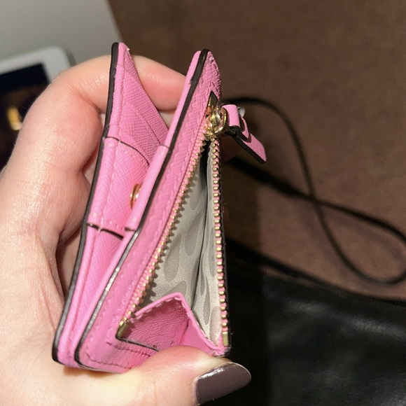 Kate Spade Wallet - Picture 5 of 10